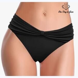 Shekini Bowfront Bikini Bottom Size L